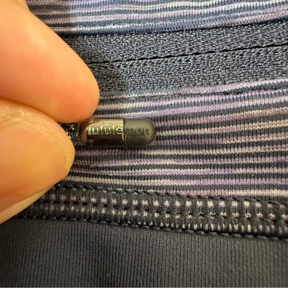 Lululemon-Run: Inspire Crop II - Sz 6 - Wee Are From Space Deep Indigo - Picture 11 of 12
